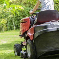 mowing-the-grass-1438159_1920